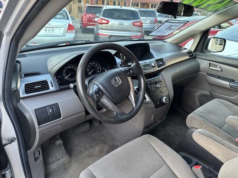 Used 2013 Honda Odyssey LX image 13