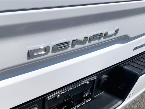 Used 2023 GMC Sierra 1500 Denali w/ Technology Package AWD/4WD image 33