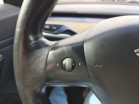 Used 2018 Tesla Model 3 Long Range RWD image 27