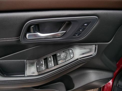 Certified 2023 Nissan Rogue SL w/ SL Premium Package image 18