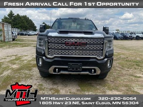 Used 2020 GMC Sierra 2500 Denali w/ Denali Ultimate Package AWD/4WD image 3