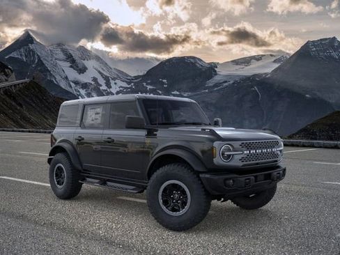 New 2026 Ford Bronco Badlands image 7