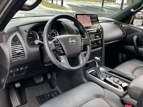 Used 2023 Nissan Armada SL w/ Midnight Edition Package image 17