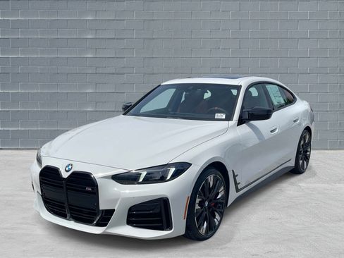 New 2026 BMW M440i w/ Premium Package RWD image 3