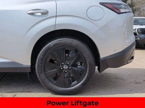 Certified 2025 Nissan Murano SV AWD/4WD image 14