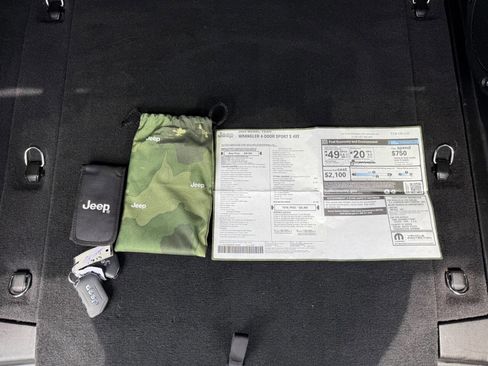 Used 2024 Jeep Wrangler Unlimited w/ Technology Group AWD/4WD image 25