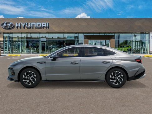 New 2026 Hyundai Sonata Blue FWD image 3