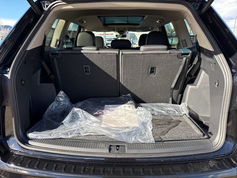 New 2026 Volkswagen Atlas SEL Premium R-Line AWD/4WD image 25