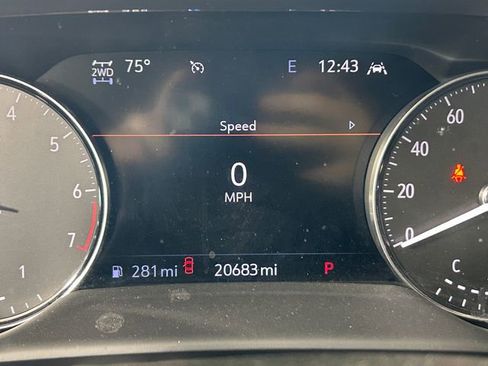 Used 2023 Buick Envision Essence image 19