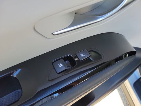 Used 2024 Hyundai Tucson Limited FWD image 11