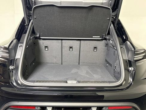 Certified 2026 Porsche Macan GTS Electric AWD/4WD image 26