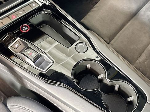 Used 2023 Audi e-tron GT Premium Plus image 16