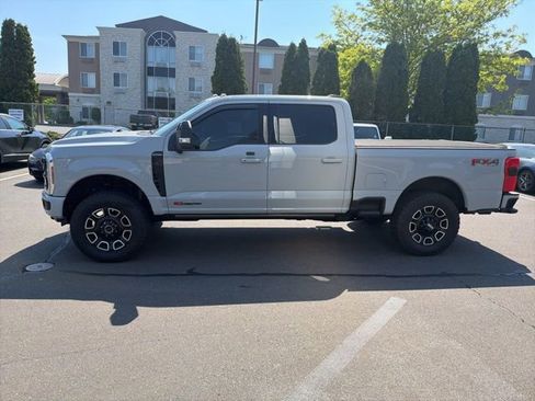 Used 2025 Ford F350 Platinum AWD/4WD image 5