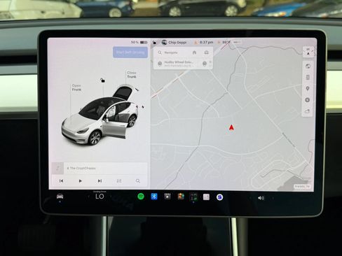 Used 2021 Tesla Model Y Long Range AWD/4WD image 25