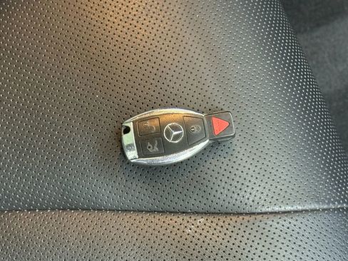 Used 2014 Mercedes-Benz S 550 Sedan image 35