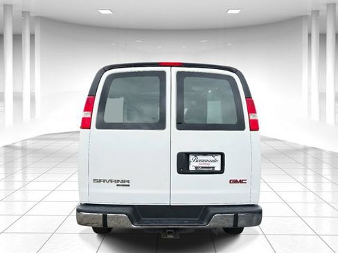 Used 2014 GMC Savana 2500 RWD image 4