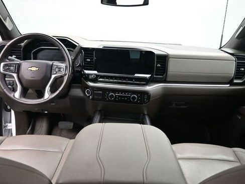Used 2025 Chevrolet Silverado 3500 LTZ w/ LTZ Plus Package AWD/4WD image 23