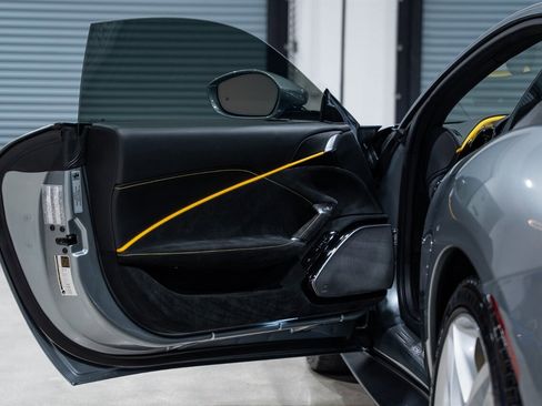 Used 2021 Ferrari Roma RWD image 23