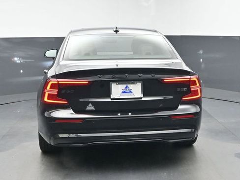 Used 2023 Volvo S60 B5 Plus w/ Climate Package image 7