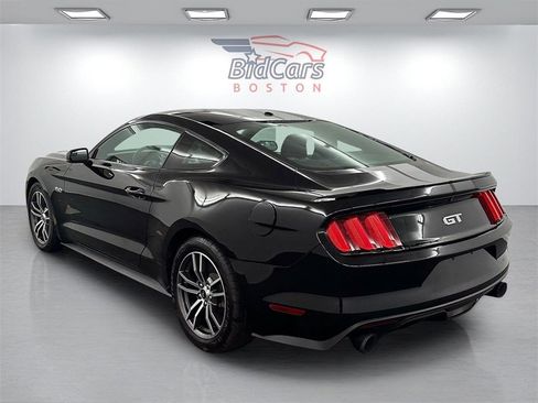 Used 2017 Ford Mustang GT Premium image 6