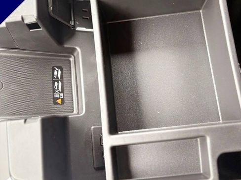 New 2026 GMC Sierra 1500 SLT image 21