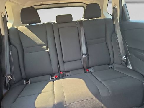 Used 2024 Nissan Rogue S FWD image 17