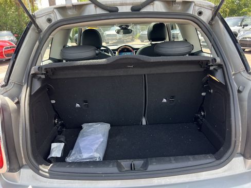 Used 2024 MINI Cooper 2-Door Hardtop FWD image 32