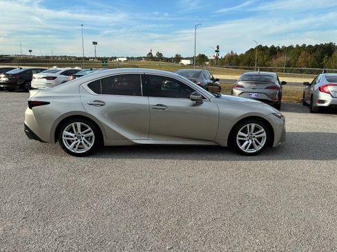 Used 2023 Lexus IS 300 w/ Comfort Package image 5