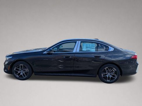 New 2026 BMW 530i xDrive w/ Premium Package AWD/4WD image 7