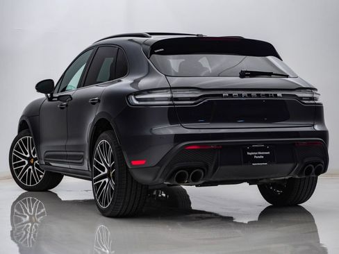 Certified 2026 Porsche Macan AWD/4WD image 3