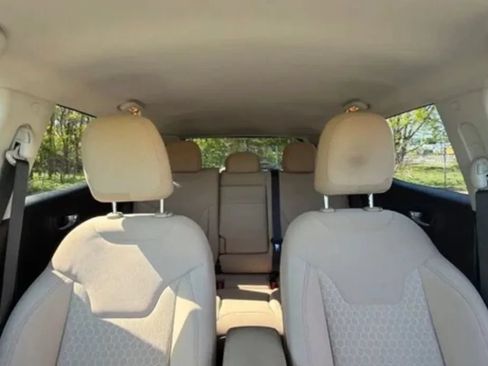 Used 2018 Jeep Compass Sport FWD image 8