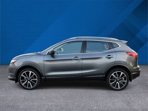 Used 2018 Nissan Rogue Sport SL w/ SL Premium Package image 6