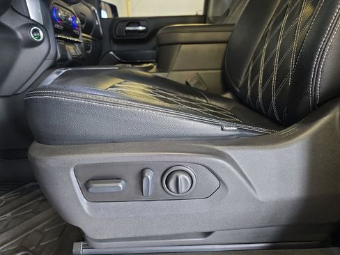 Used 2022 Chevrolet Silverado 1500 RST image 30