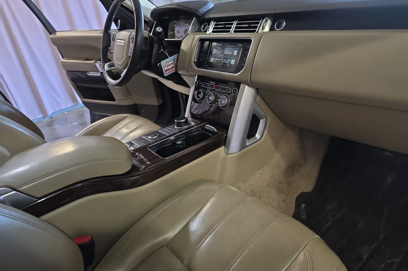 Used 2016 Land Rover Range Rover HSE AWD/4WD image 18