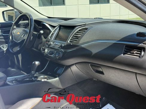 Used 2019 Chevrolet Impala Premier FWD image 18