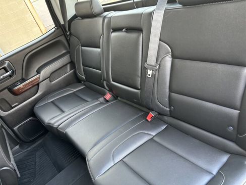 Used 2018 GMC Sierra 3500 SLT image 32