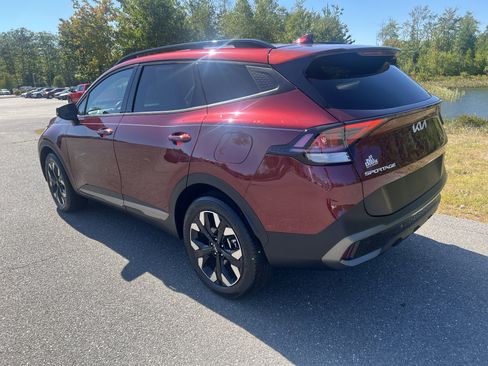 Certified 2023 Kia Sportage X-Line image 7