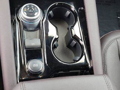 Certified 2025 Ford Explorer Platinum w/ Ultimate Package image 35