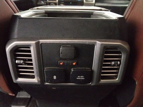 Used 2018 Ford F150 Platinum w/ Equipment Group 701A Luxury image 42