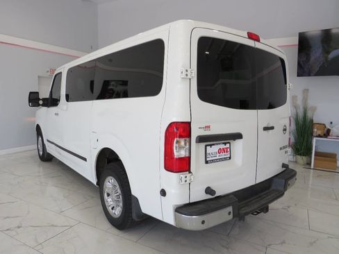 Used 2017 Nissan NV 3500 SV w/ SV Technology Package image 6