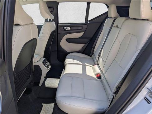 Certified 2026 Volvo XC40 B5 Plus w/ Protection Package Premier AWD/4WD image 19