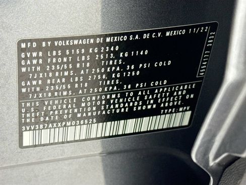 Used 2023 Volkswagen Tiguan SE FWD image 33