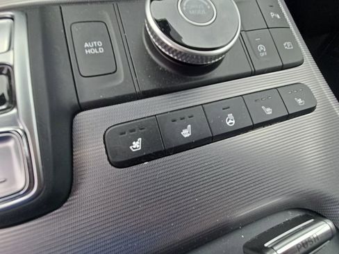 Used 2024 Hyundai Palisade Calligraphy image 17