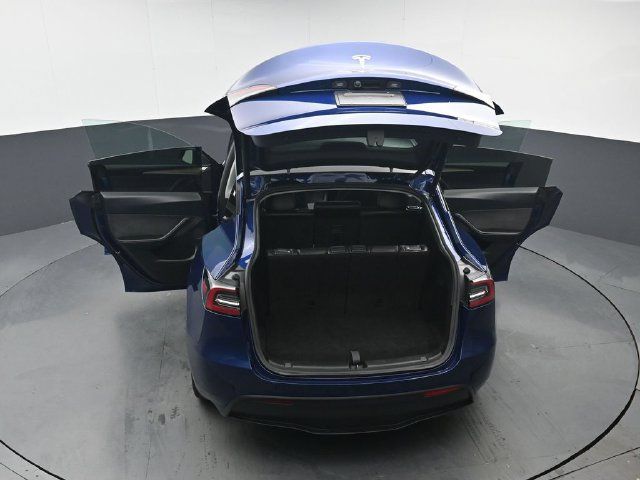 Used 2023 Tesla Model Y Long Range AWD/4WD image 46