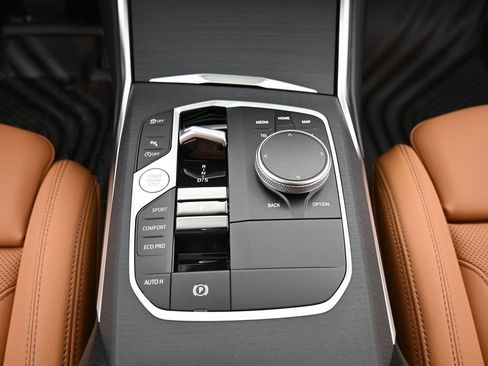 New 2026 BMW 330i xDrive Sedan w/ Convenience Package image 14