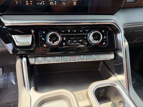 New 2026 GMC Sierra 2500 Denali Ultimate AWD/4WD image 25