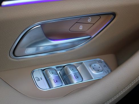 Certified 2024 Mercedes-Benz GLE 350 4MATIC image 12