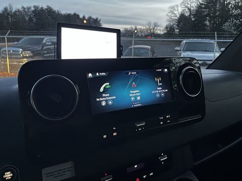 Used 2019 Freightliner Sprinter 3500 w/ Premium Plus Package image 14