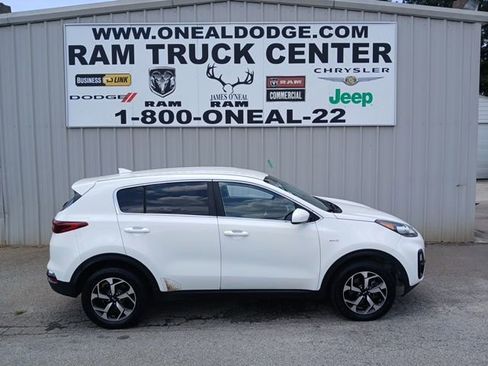 Used 2020 Kia Sportage LX AWD/4WD image 2