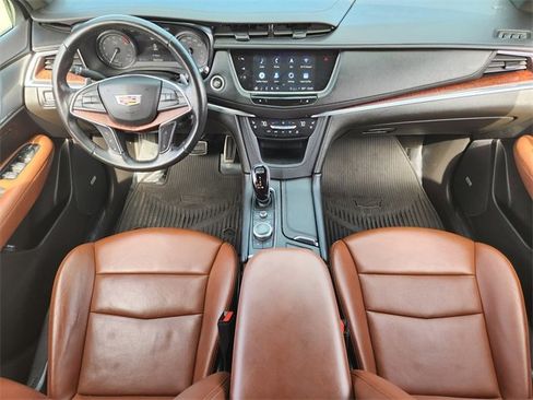 Used 2023 Cadillac XT5 Sportv w/ Technology Package image 25